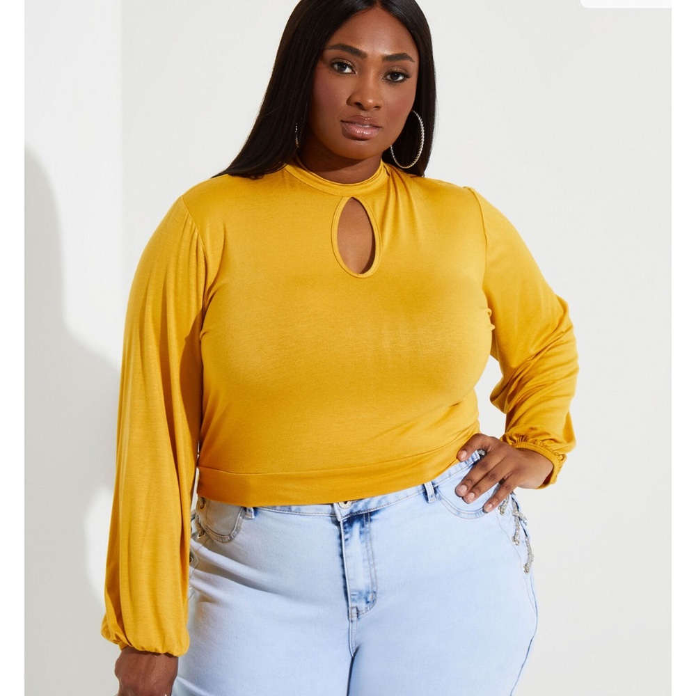 Ashley Stewart - Picture 1 of 4